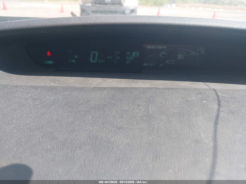 2013 TOYOTA PRIUS auction photo 7