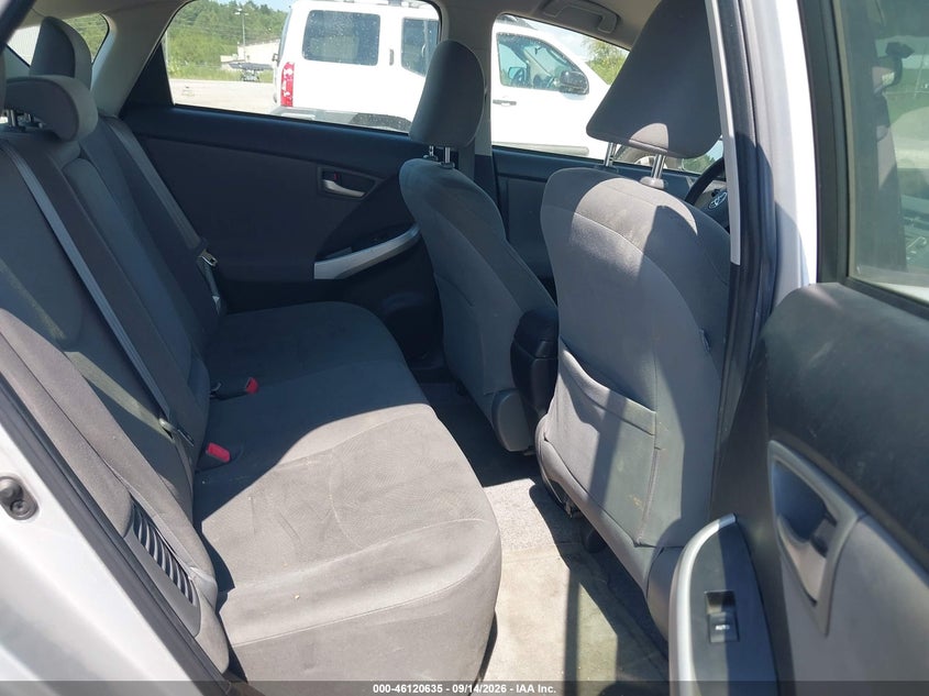2013 TOYOTA PRIUS auction photo 8