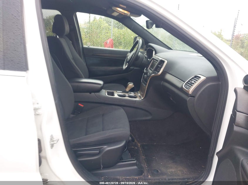 JEEP GRAND CHEROKEE 2017 VIN 1C4RJFAG4HC912563