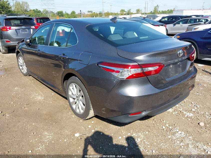 TOYOTA CAMRY - zdjęcie 3