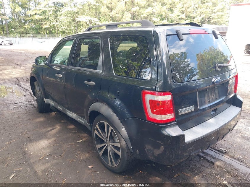 Vin: 1fmcu0d73aka69520, lot: 46620512, ford escape xlt 20103