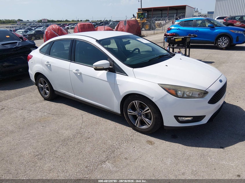 Vin: 1fadp3fe3hl308037, lot: 46620516, ford focus se 2017 img_1