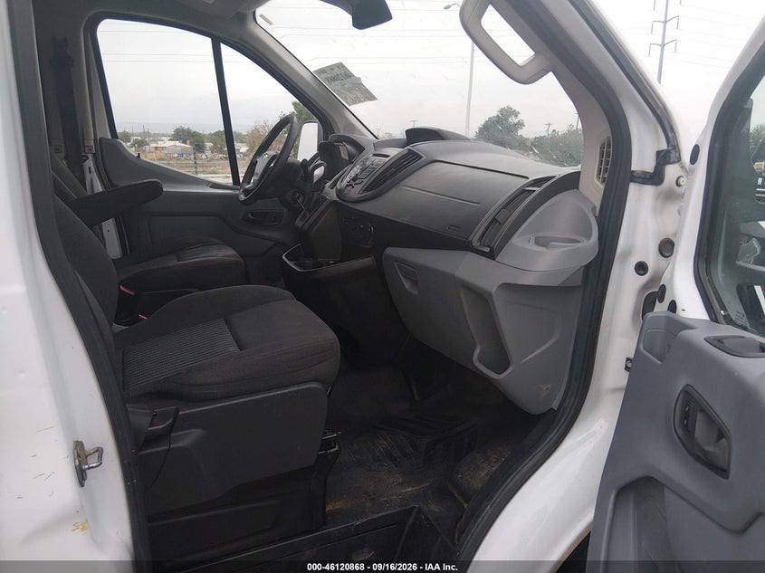 2016 FORD TRANSIT-150 · Фото 5