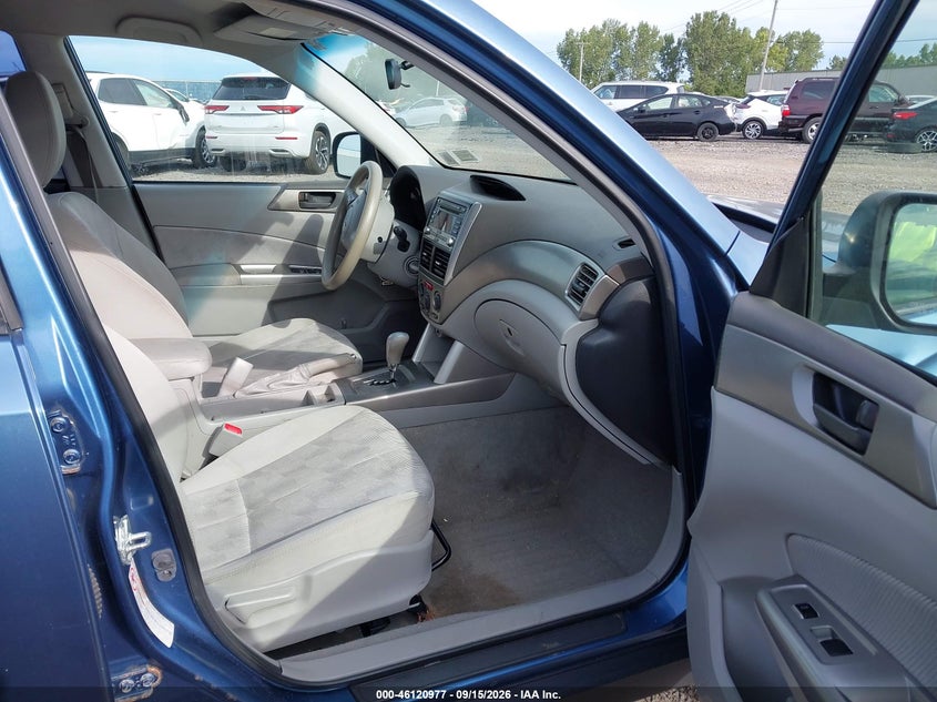 2010 SUBARU FORESTER auction photo 5