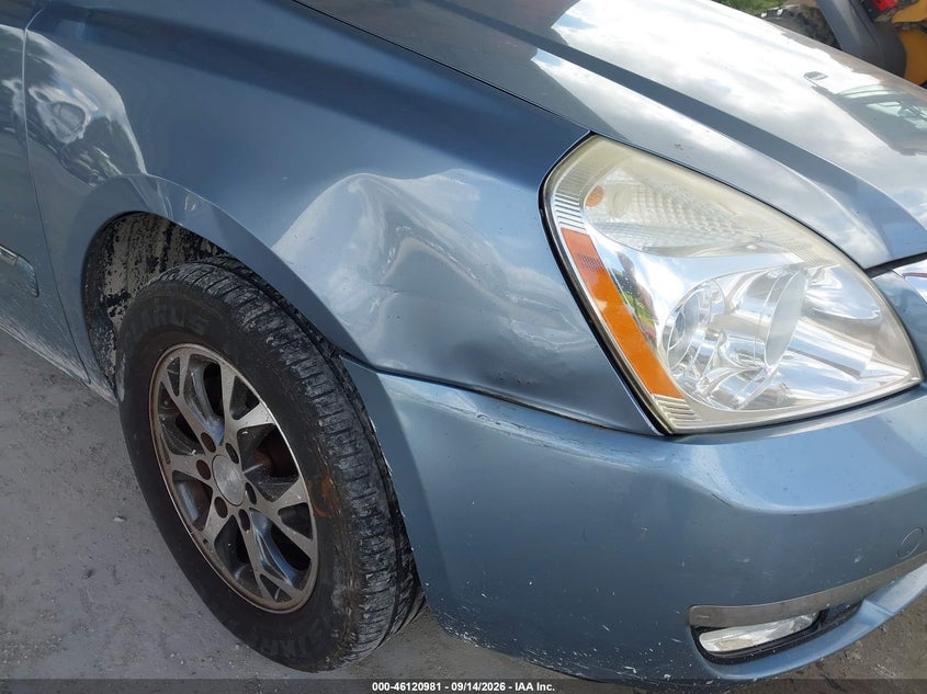 2014 KIA SEDONA auction photo 6
