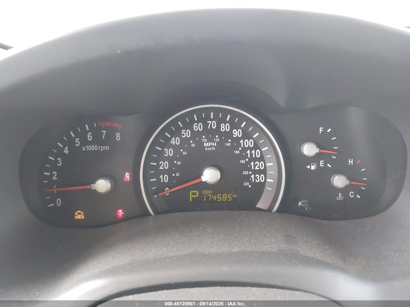 2014 KIA SEDONA auction photo 7