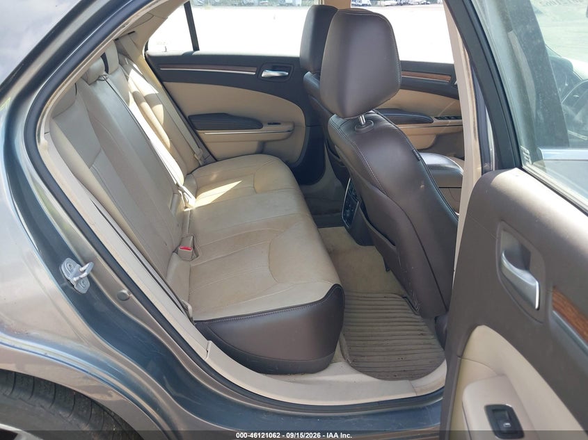 2012 CHRYSLER 300 auction photo 8