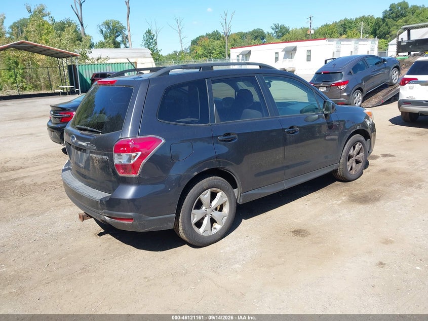 2014 SUBARU FORESTER auction photo 4
