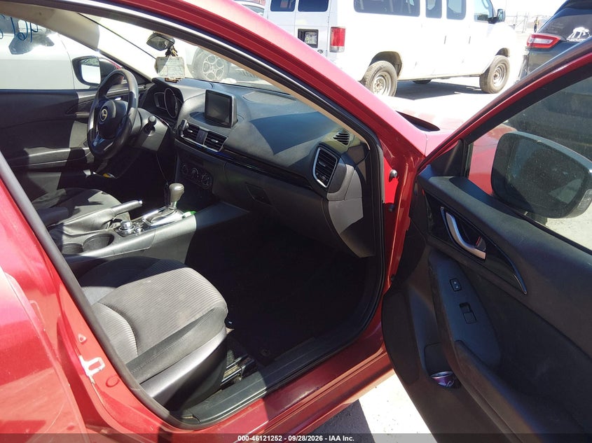 2016 MAZDA 3 auction photo 5