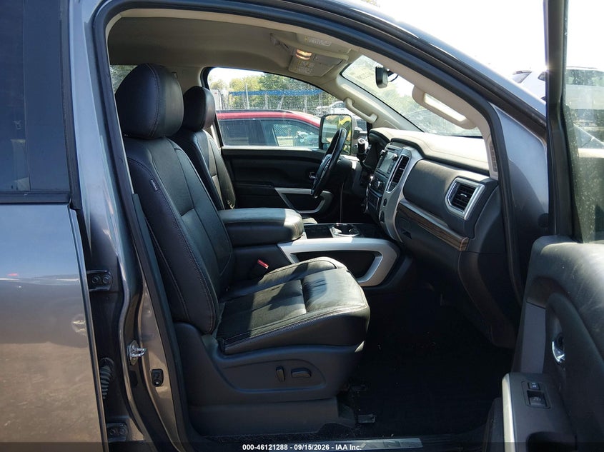 Фото 5 - NISSAN TITAN