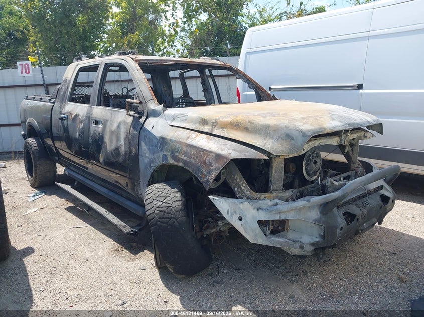 Vin: 3c6ur5pl1dg535268, lot: 46621189, ram 2500 longhorn 2013 img_1