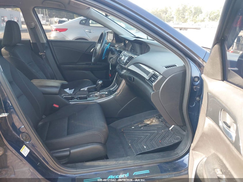 2015 HONDA ACCORD auction photo 5