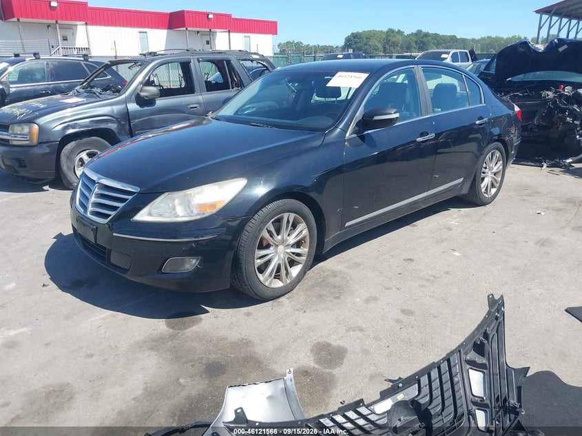 2011 Hyundai Genesis, Front End, IAAI, VIN KMHGC4DF1BU119615 — photo 2