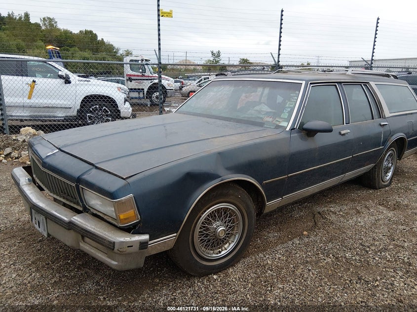 1990 CHEVROLET CAPRICE auction photo 2