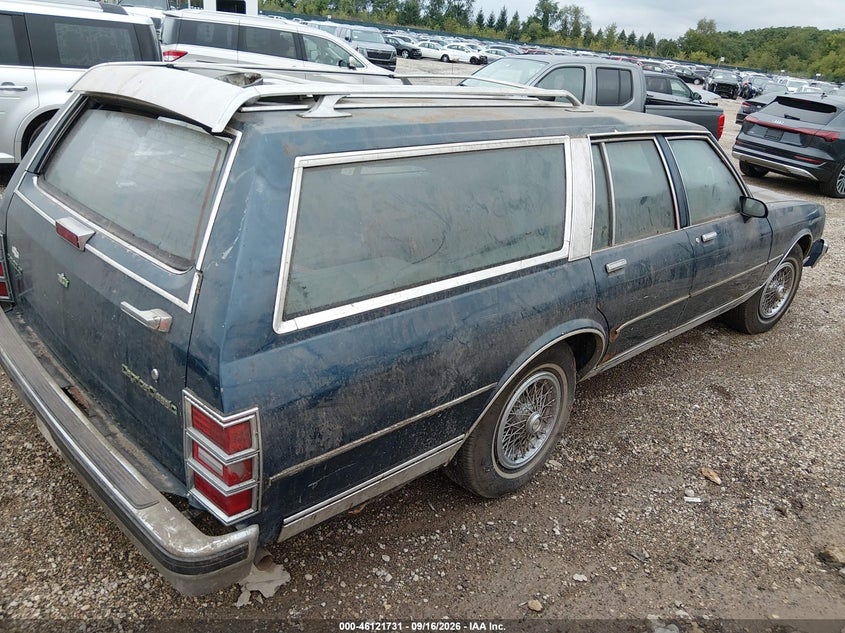 1990 CHEVROLET CAPRICE auction photo 4