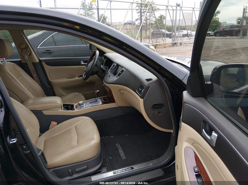 2012 HYUNDAI GENESIS auction photo 5