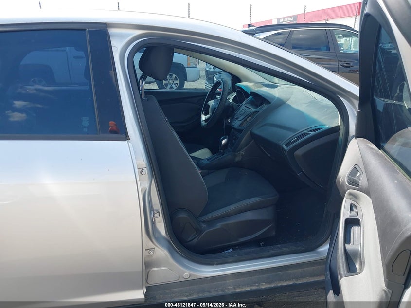 2012 FORD FOCUS auction photo 5