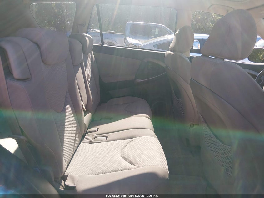 2007 TOYOTA RAV4 auction photo 8