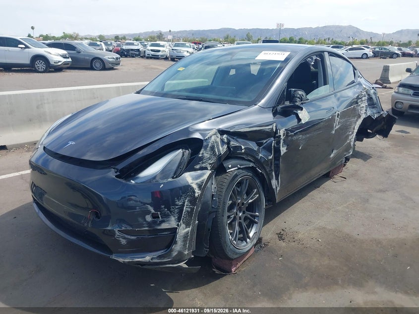Vin: 7saygded9rf158338, lot: 46621651, tesla model y long range single motor rear-wheel drive/rwd 20242