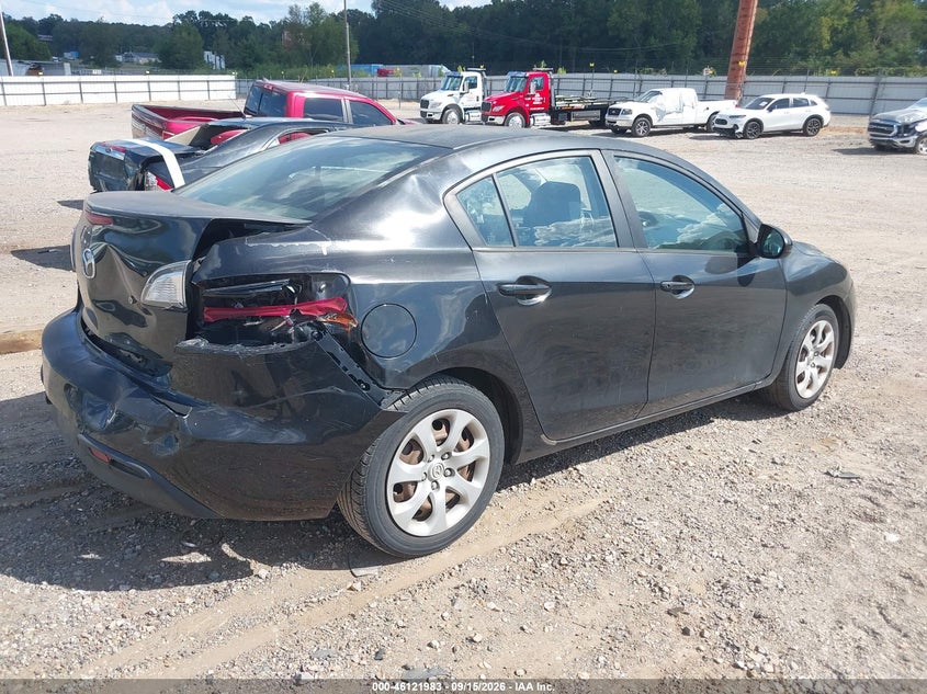 Vin: jm1bl1uf4b1379344, lot: 46621703, mazda mazda3 i sport 20114