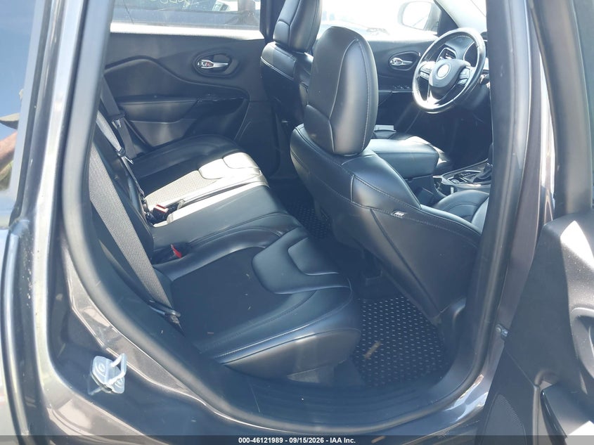 2020 JEEP CHEROKEE auction photo 8