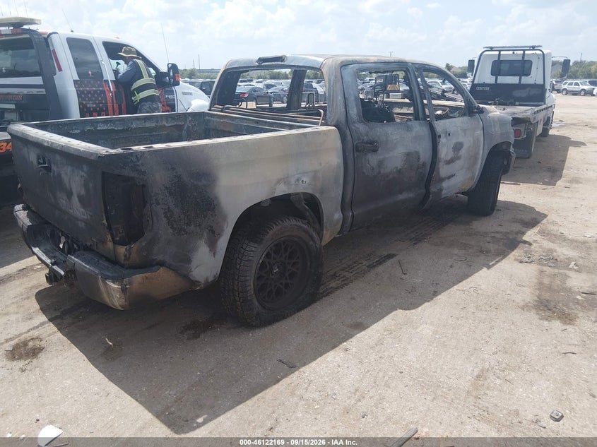 Vin: 5tfdw5f18gx492615, lot: 46621889, toyota tundra sr5 5.7l v8 20164