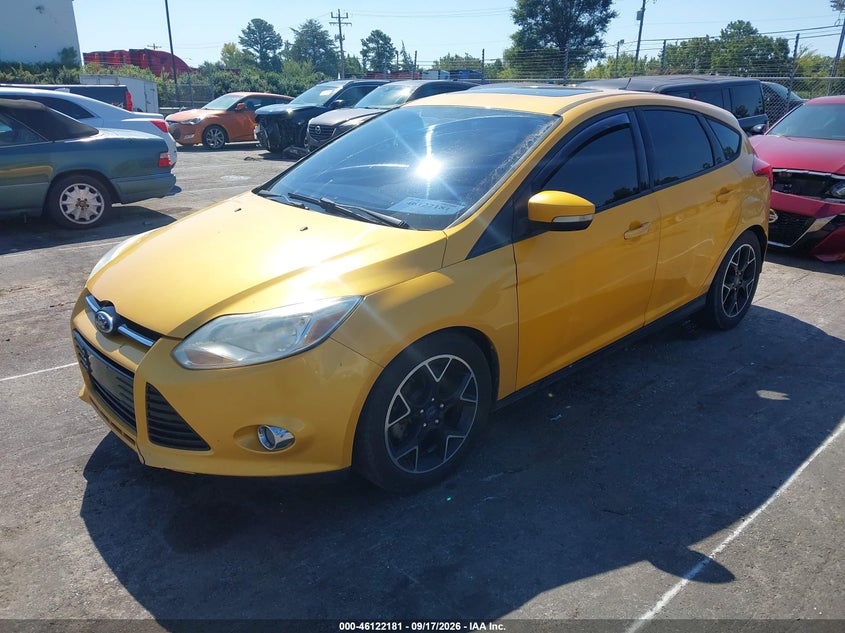 Vin: 1fahp3k21cl407395, lot: 46621901, ford focus se 20122