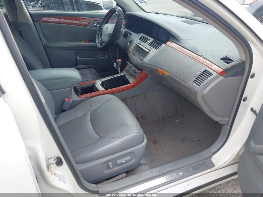 2006 TOYOTA AVALON auction photo 5