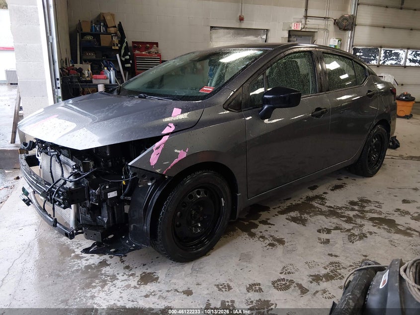Vin: 3n1cn8bvxpl809432, lot: 46621953, nissan versa s 5-speed manual transmission 20232