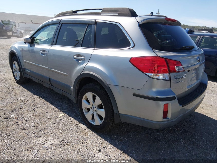 2011 SUBARU OUTBACK auction photo 3