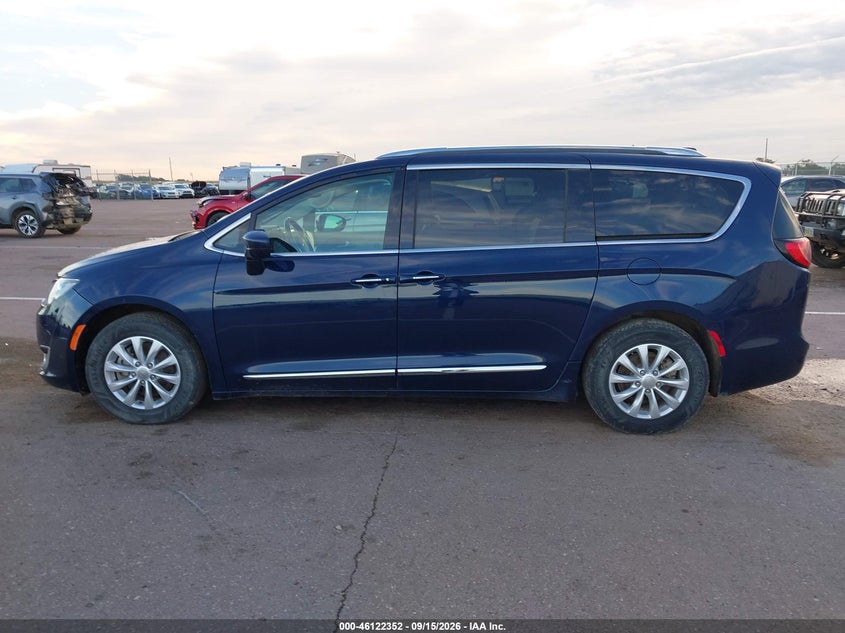 CHRYSLER PACIFICA - zdjęcie 14