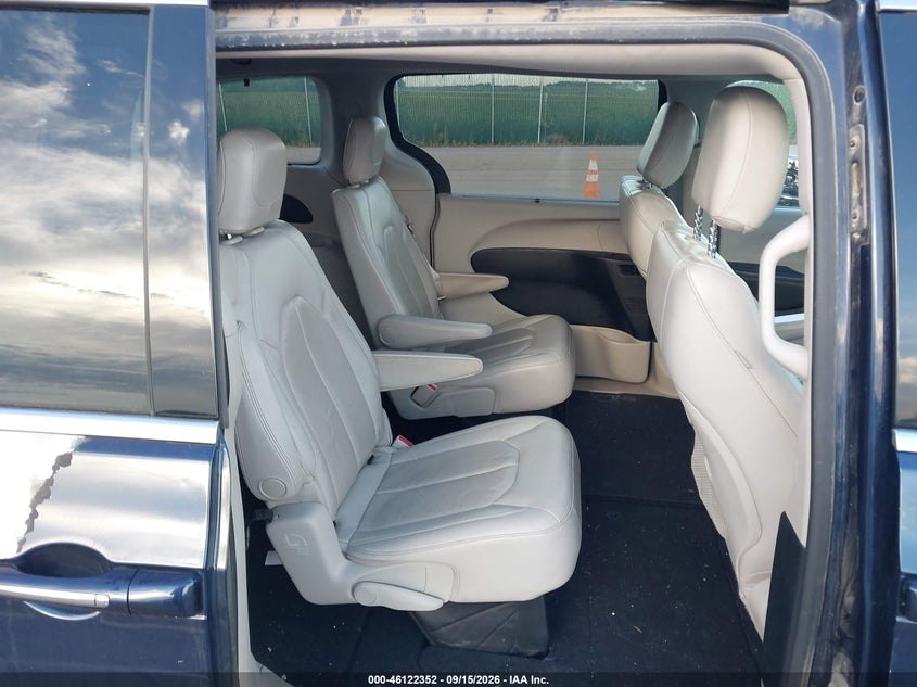 CHRYSLER PACIFICA - zdjęcie 8