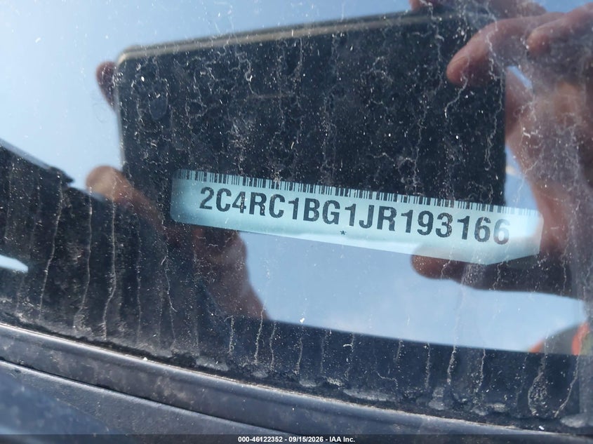 CHRYSLER PACIFICA - zdjęcie 9