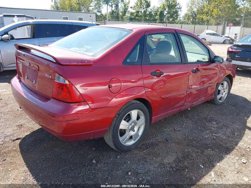 2005 FORD FOCUS auction photo 4
