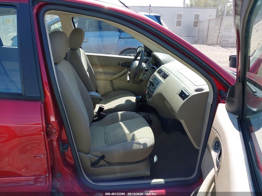 2005 FORD FOCUS auction photo 5