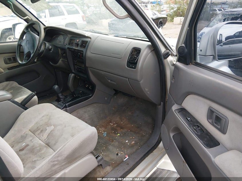 2002 TOYOTA 4RUNNER auction photo 5