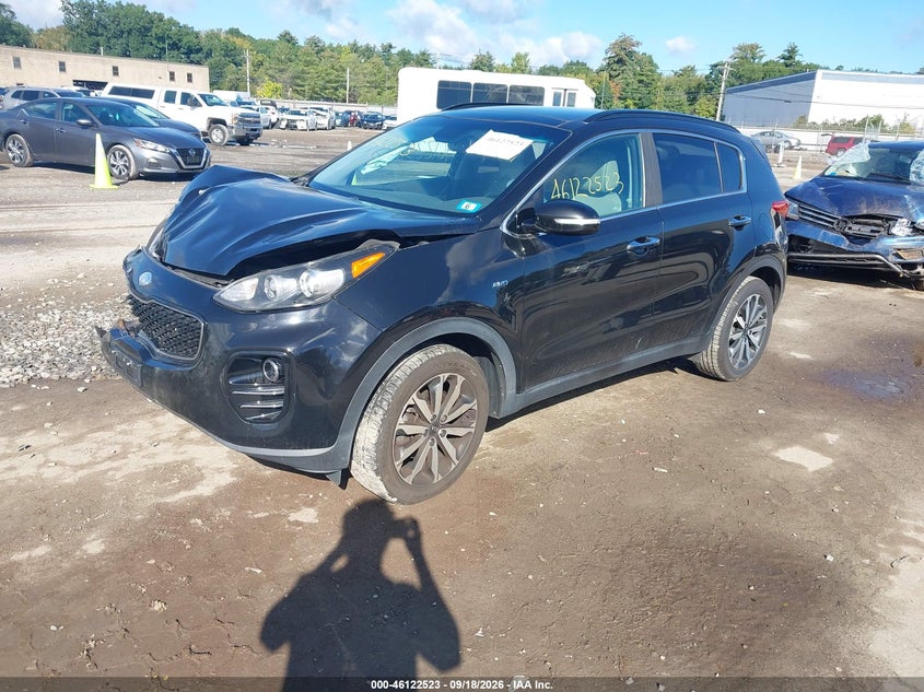 2018 Kia Sportage, Front End, IAAI, VIN KNDPNCAC2J7428459 — photo 2