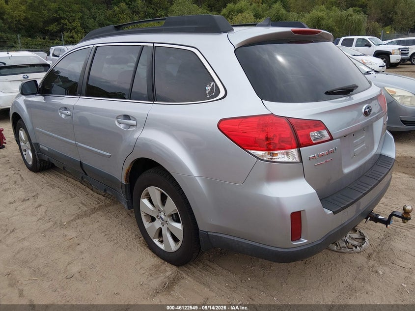 2012 SUBARU OUTBACK auction photo 3