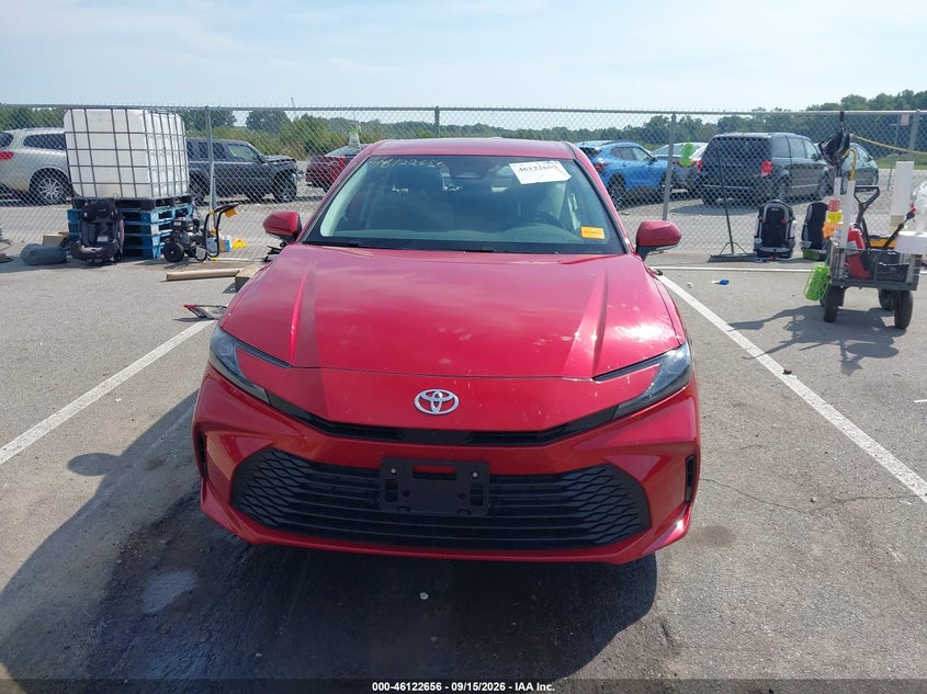 TOYOTA CAMRY - zdjęcie 11
