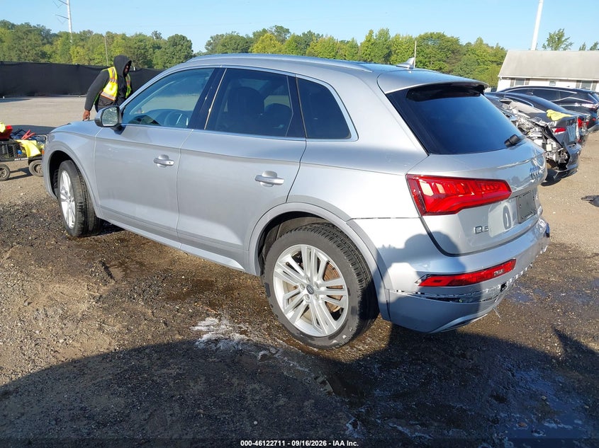 Vin: wa1bnafy0j2109605, lot: 46622431, audi q5 2.0t premium/2.0t tech premium 20183