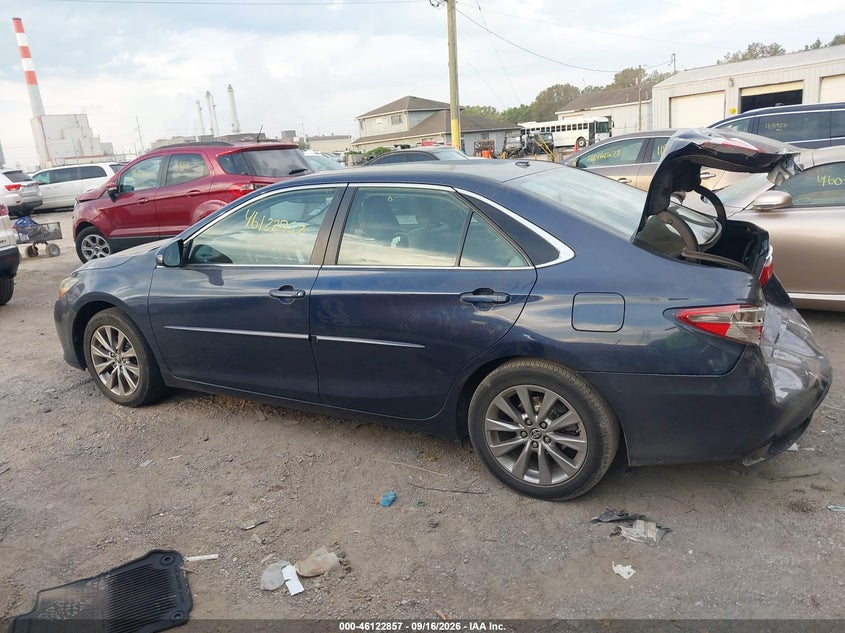 TOYOTA CAMRY - zdjęcie 14