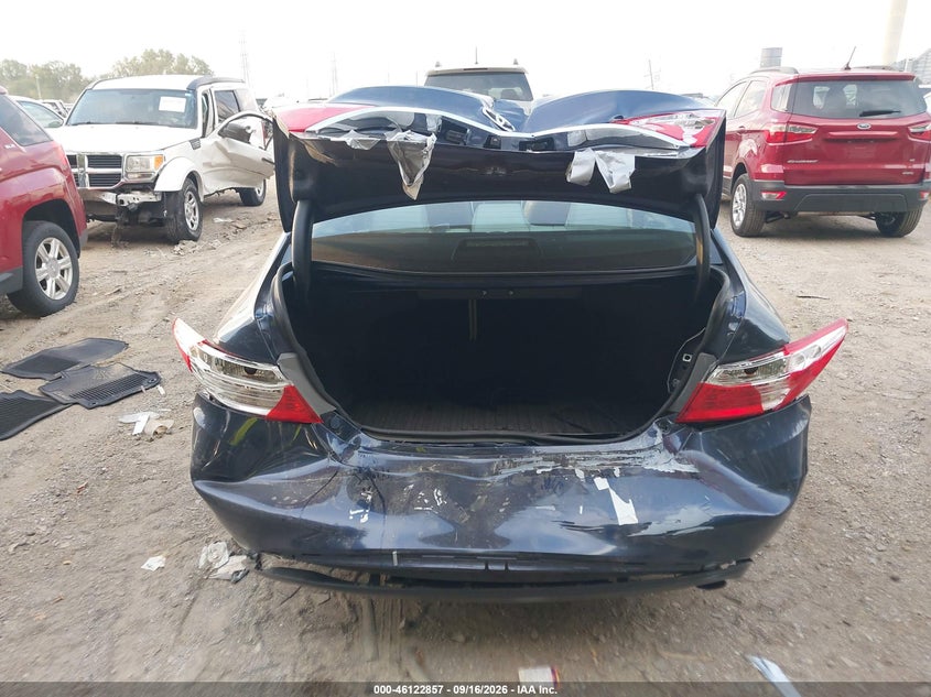 TOYOTA CAMRY - zdjęcie 16