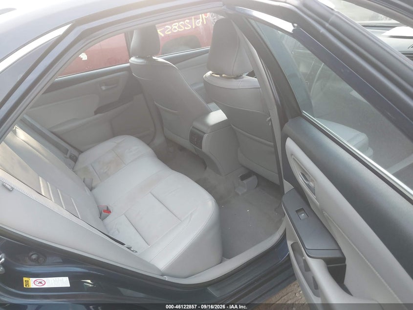TOYOTA CAMRY - zdjęcie 8