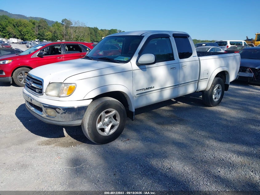 2000 Toyota Tundra, Обычный износ, IAAI, VIN 5TBBT481XYS079117 — фото 2