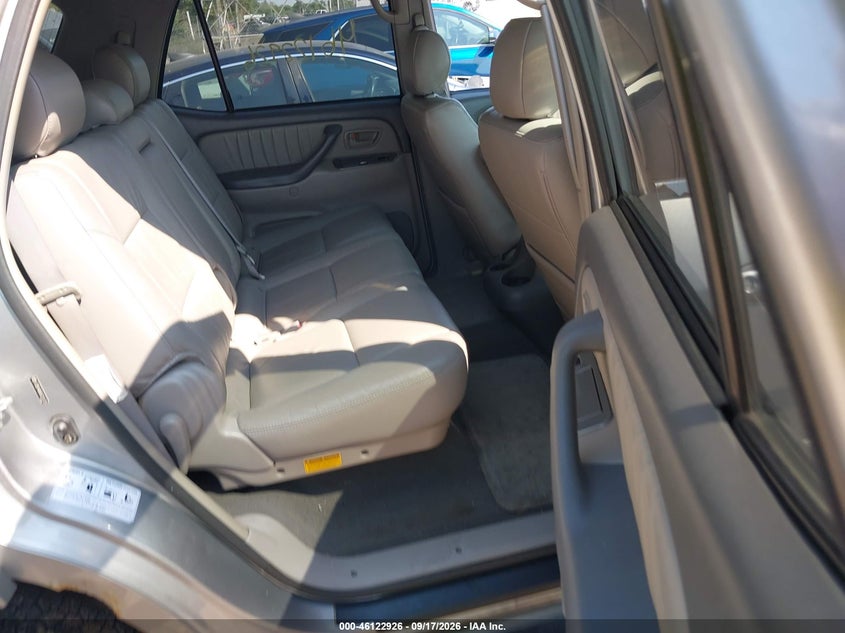 2005 TOYOTA SEQUOIA auction photo 8