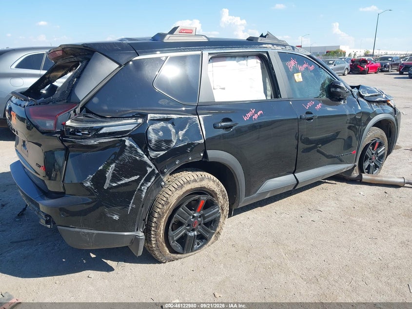 Vin: 5n1bt3bb8tc684469, lot: 46622700, nissan rogue rock creek 20264