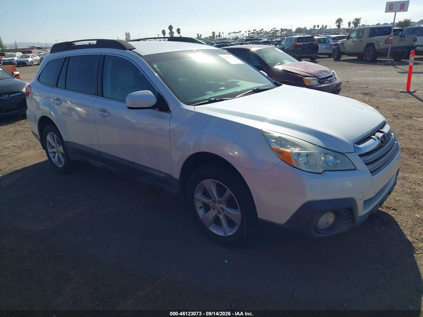 2014 SUBARU OUTBACK auction photo 1