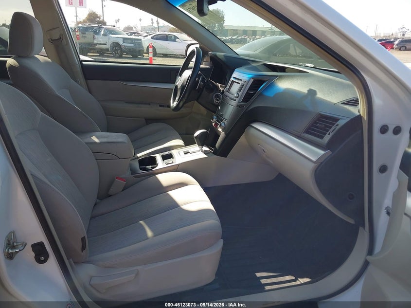 2014 SUBARU OUTBACK auction photo 5