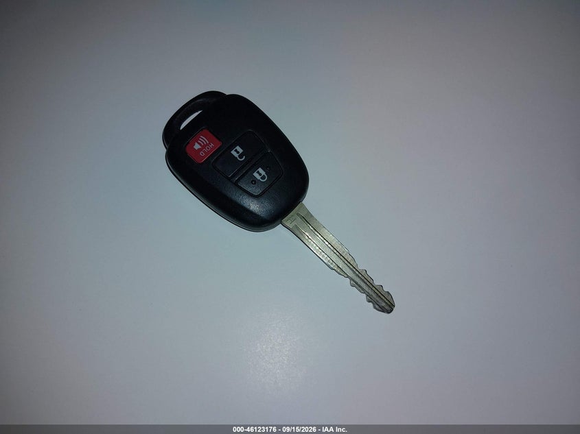 TOYOTA RAV4 - zdjęcie 11