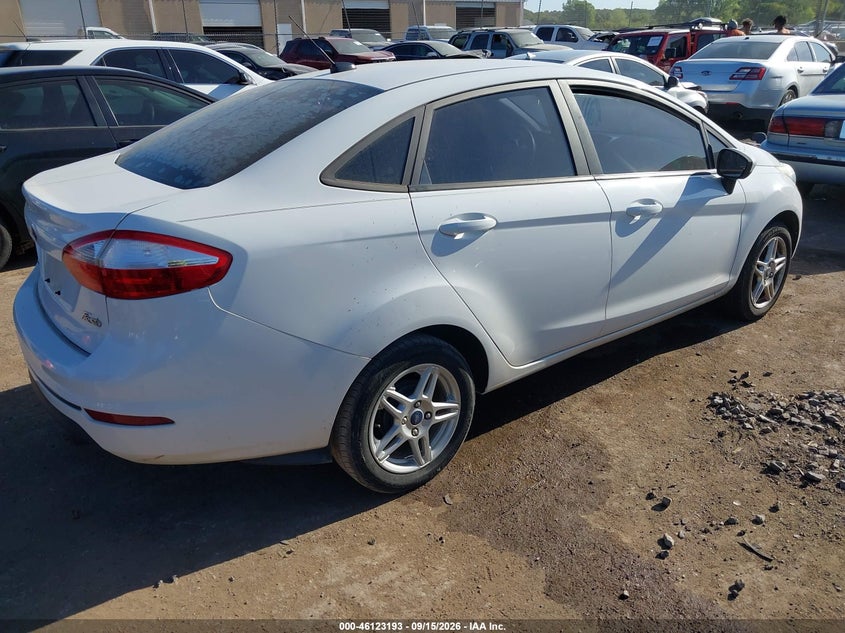 2019 FORD FIESTA auction photo 4
